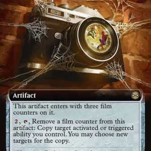 Peter Parker's Camera Extended Art (R) Marvel Spider-Man Inglés